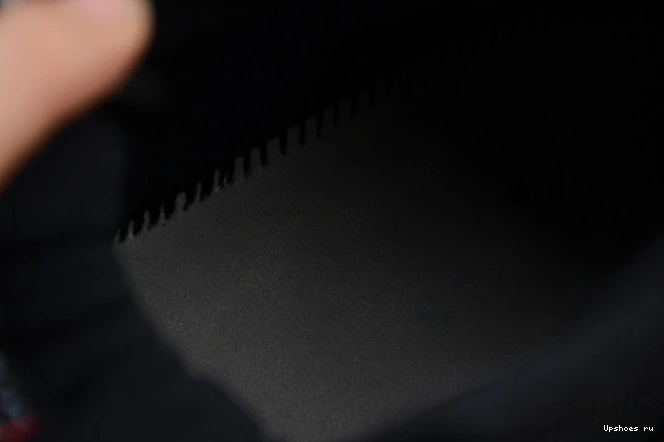 Retro Playoffs Bred  (2019) 378037-061 11 Jordan 1206